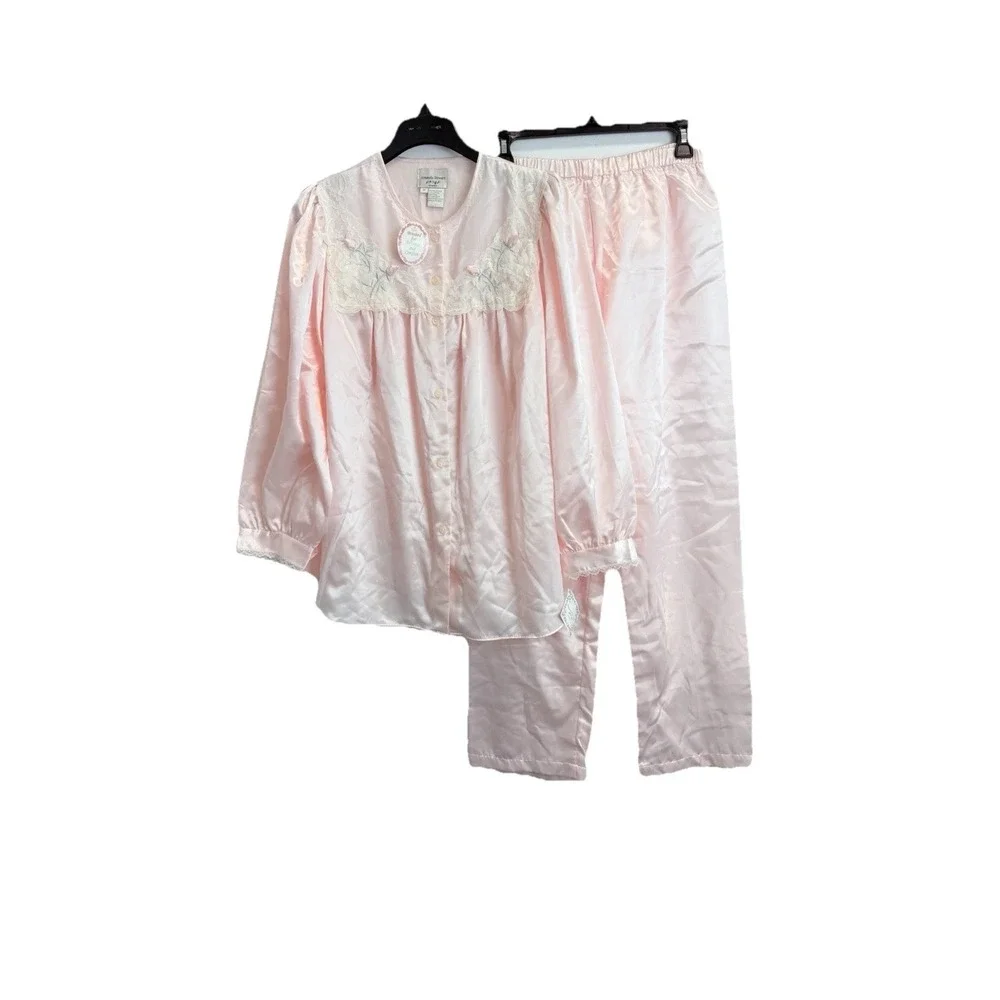 NEW Amanda Stewart Womens M Brushed Satin Pajama Set Floral Embroidery Lace Pink